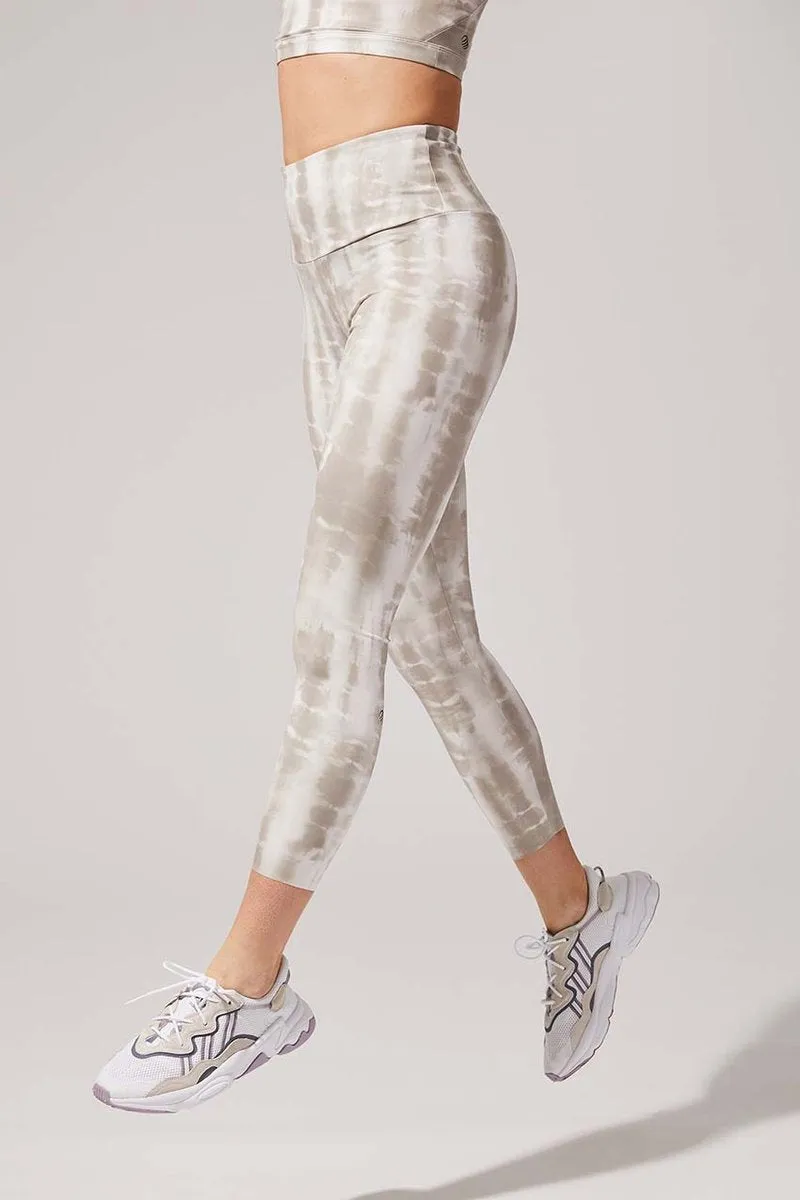 Strive 7/8 Leggings - Neutral Tie Dye